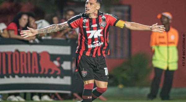 Baralhas marca golaço, Vitória vence o Mirassol e sobe na tabela do Brasileirão