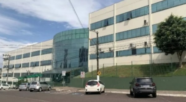 Professoras são afastadas após denúncia de crianças amarradas com fita em escola de SC