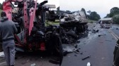 Motorista morre em acidente entre caminhões na BR-282 em Vargeão