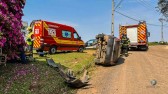 Jovem é resgatada após capotar carro em São Miguel do Oeste