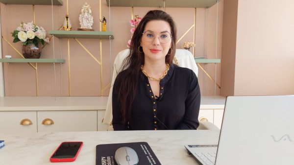 Dra. Gessica Casagrande fala sobre o que é acne