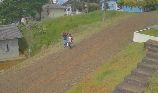 Casa é arrombada e prejuízo chega a R$ 5 mil