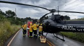 Colisão entre carro e caminhão deixa homem e criança feridos na SC-484