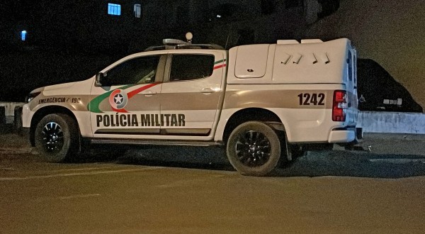 Mulher cai em golpe e perde dinheiro após ameaças em rede social
