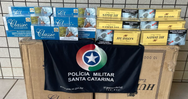 Polícia apreende carga de cigarros contrabandeados