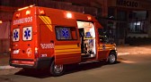 Colisão entre carro e moto deixa feridos no interior