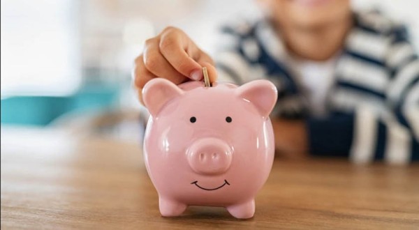 Poupança rende mais que inflação pela primeira vez desde 2018