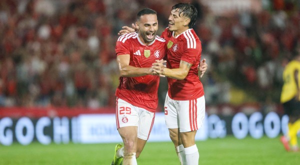 Internacional larga na frente na semifinal do Gauchão