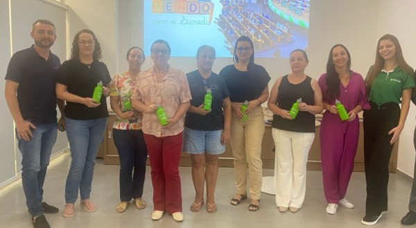 Projeto “Escrevendo com o Sicredi” incentiva leitura, escrita e educação financeira