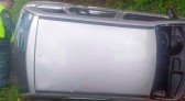 Veículo tomba no trevo de acesso a PR 180