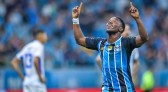 Grêmio vence o Confiança na Arena e abre vantagem na Copa do Brasil
