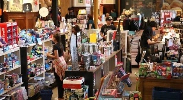 Vendas no varejo sobem 0,1% em novembro de 2023 após queda em outubro