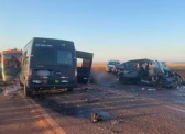 Acidente envolvendo Van de dupla Sertaneja deixa um morto na PR-486