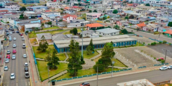 Tia e sobrinho são presos suspeitos de intoxicar servidores em pronto-socorro de SC