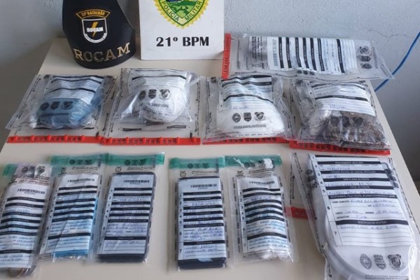 Homem é preso com meio quilo de cocaína e maconha