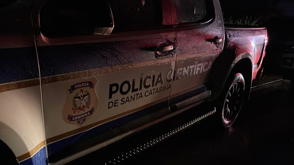 Mulher é esfaqueada pelo companheiro em Concórdia e suspeito é encontrado morto após o crime