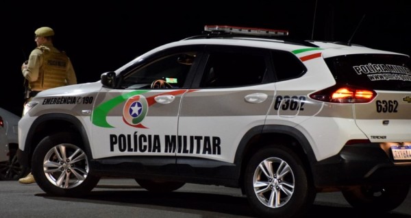 Adolescente é flagrado fazendo “grau” com motocicleta e não habilitado