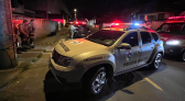 Em Blumenau, policiais interceptam veículo com explosivos. Um homem foi preso