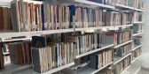 Governo de SC faz lista de livros proibidos e ordena que saiam de circulação