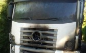 Bombeiros atendem incêndio em caminhão em Modelo