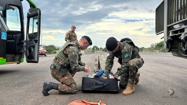 Furto de armas do Exército mobiliza força-tarefa no Paraná e no Extremo Oeste de SC