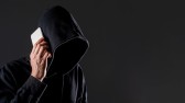 Crime de stalking cresce e SC registra 14 mulheres perseguidas por dia em 2024