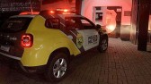 Polícia prende suspeito de tráfico de drogas e apreende arma