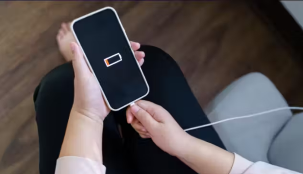 Truque simples para bateria do celular durar mais; Engenheiro ensina e fábricas confirmam