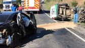 Colisão entre dois carros deixa três feridos na BR-282