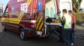 Colisão em poste mobiliza equipes do SAMU e do Corpo de Bombeiros