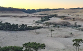 SC enfrenta mais um dia de onda de frio com geada e termômetros em -7°C