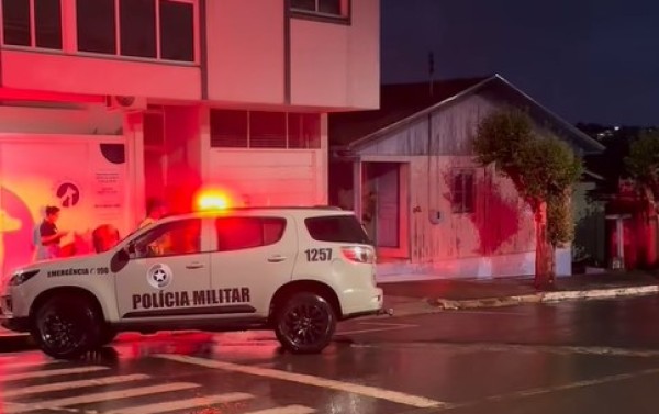 Homem mantém mulher e crianças em cárcere privado por horas