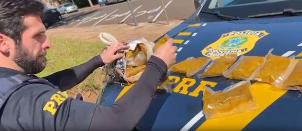 Mais de 308 kg de maconha e haxixe são apreendidos; motorista é preso
