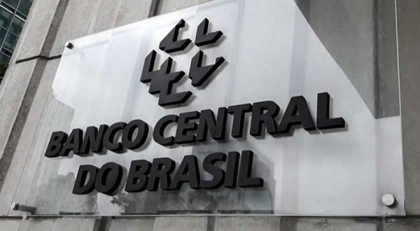Quer saber se você tem dinheiro perdido em contas bancárias?