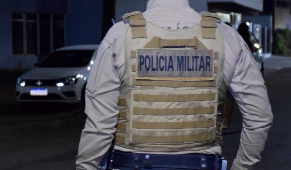 Condutor é preso por adulteração de veículo durante abordagem da Polícia Militar