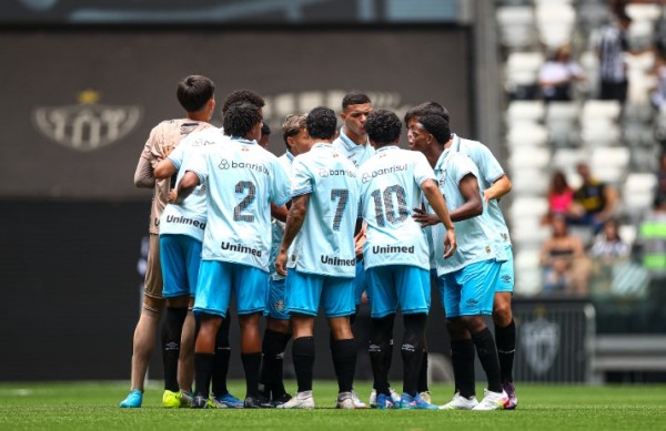 Grêmio perde para o Atlético-MG no tempo normal e nos pênaltis e deixa escapar o título inédito do Brasileirão