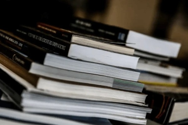 MEC lança biblioteca digital com mais de 1,7 mil livros gratuitos