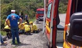 Condutor perde controle de moto e cai em ribanceira de 10 metros de altura