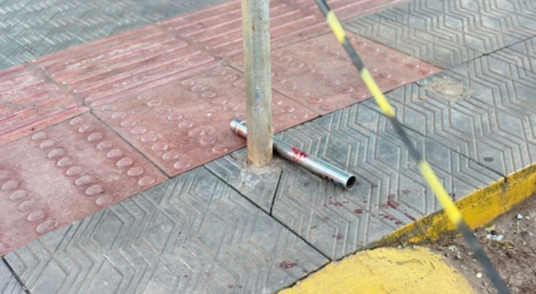 Mulher é agredida com barra de ferro e sofre ferimentos graves