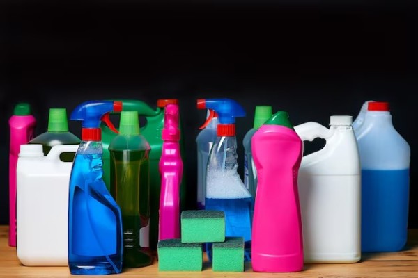 Cuidado com as misturas caseiras para limpeza