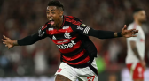 Bruno Henrique brilha, Flamengo vence Inter e sai na frente nas oitavas da Libertadores