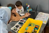 Alunos exploram criatividade e tecnologia em projeto “Diversão com Boliche e Robôs”