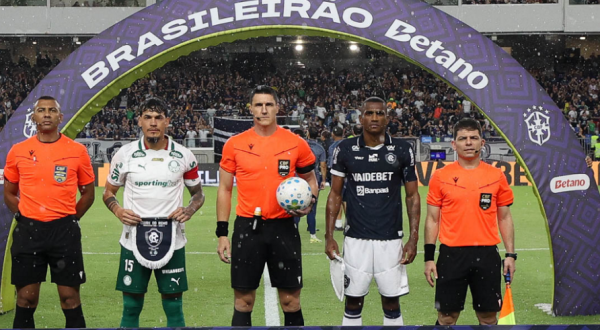 Palmeiras tropeça diante do Remo em jogo marcado por chuva, VAR e polêmicas no Mangueirão