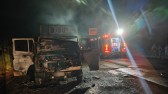 Bombeiros controlam incêndio em caminhão próximo ao Trevo do Distrito de Idamar