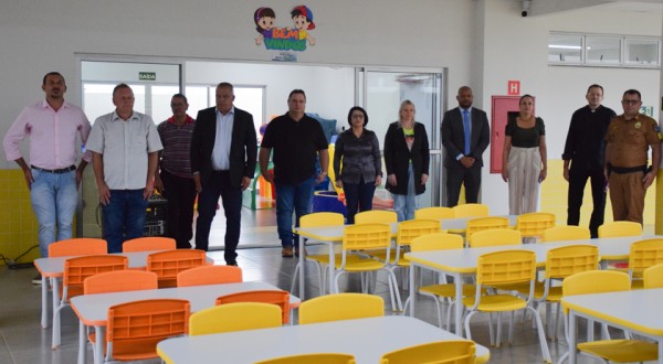 Administração de Barracão inaugura creche no bairro Nossa Senhora de Lourdes