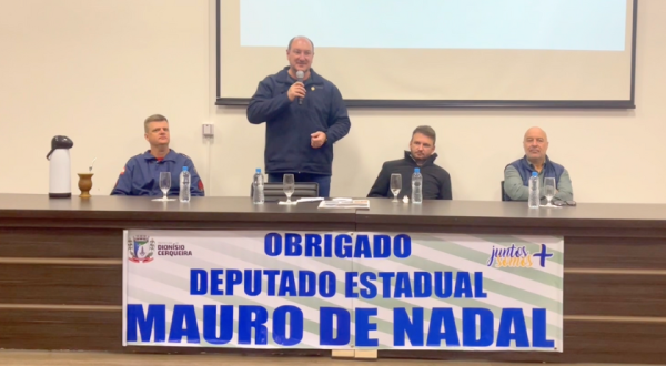 Governador interino Mauro de Nadal assina importante obra de pavimentação asfáltica para o Distrito de Jorge Lacerda
