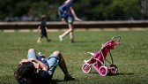 Pediatras pedem aprovação de lei com licença-paternidade de 1 mês