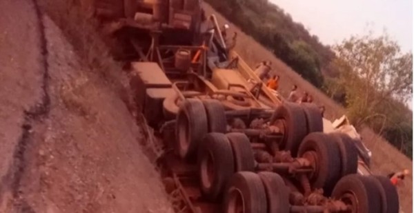 Caminhoneiro de SMOeste e seu pai morrem em trágico acidente na Bahia