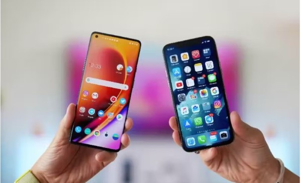 Celulares iPhone e Android devem ser reiniciados toda semana para evitar invasões; alerta NSA