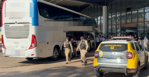 Passageiro de ônibus é encontrado morto durante viagem